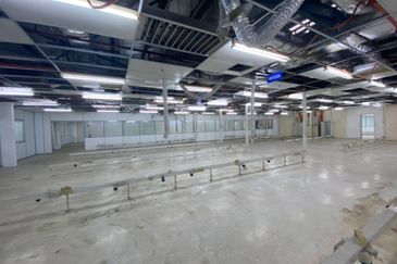 Super Big 97K sq,ft Factory Batu Berendam FTZ Industrial Melaka