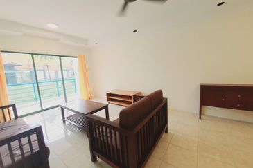 Good Price Ground Floor Fully Furnish Gold Coast Bukit Katil Manipal U Melaka