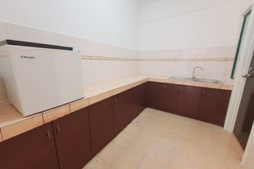 Good Price Ground Floor Fully Furnish Gold Coast Bukit Katil Manipal U Melaka