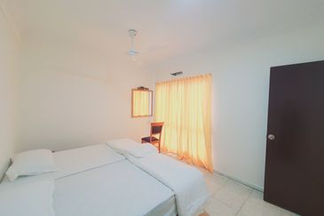 Good Price Ground Floor Fully Furnish Gold Coast Bukit Katil Manipal U Melaka