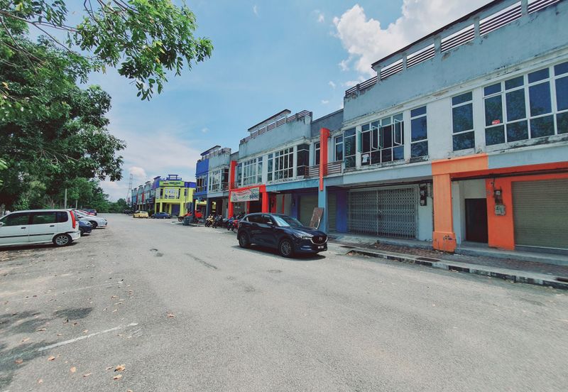 Face Main Road Ground Floor Paya Rumput Utama Cheng Batu Berendam Melaka