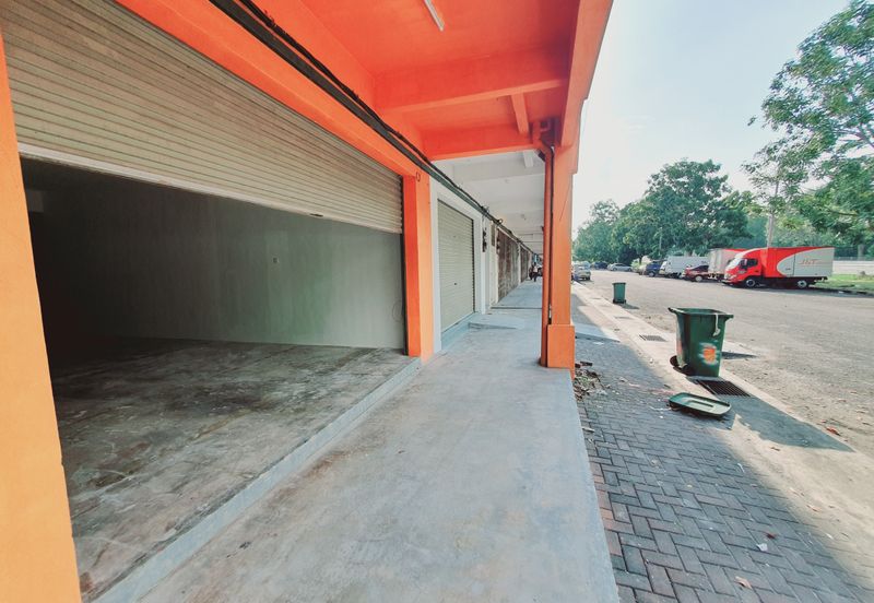 Face Main Road Ground Floor Paya Rumput Utama Cheng Batu Berendam Melaka