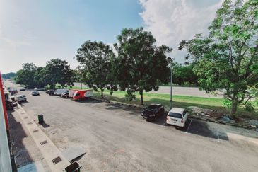 1st Floor Shop Face Main Road Paya Rumput Utama Cheng Batu Berendam Melaka