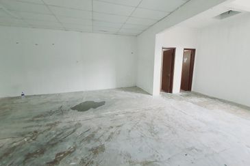 1st Floor Shop Face Main Road Paya Rumput Utama Cheng Batu Berendam Melaka