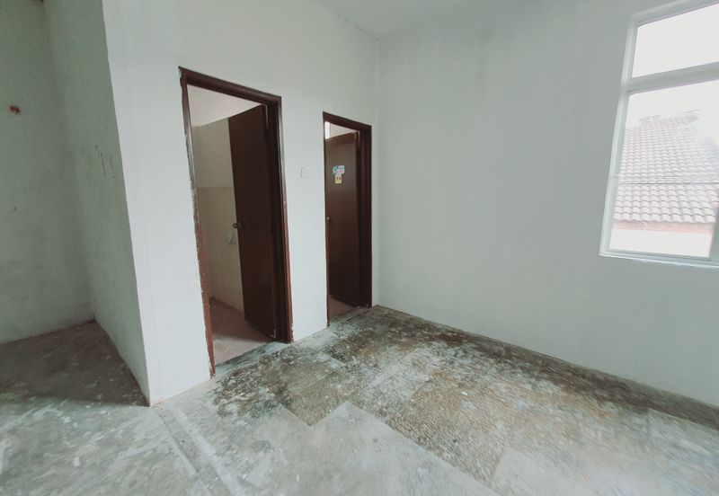 1st Floor Shop Face Main Road Paya Rumput Utama Cheng Batu Berendam Melaka