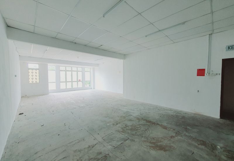 1st Floor Shop Face Main Road Paya Rumput Utama Cheng Batu Berendam Melaka