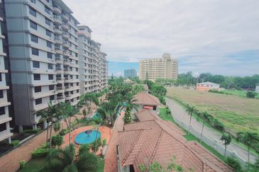 KONDOMINIUM SELAT HORIZON