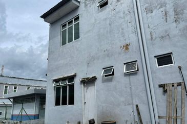 Jalan Kemus @ Simpang Ampat