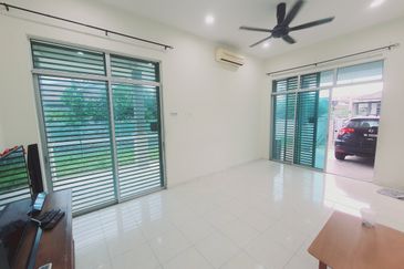 Big 3800 sqft Corner 1 Sty Semi D Angkasa Nuri Infineon CTRM Batu Berendam