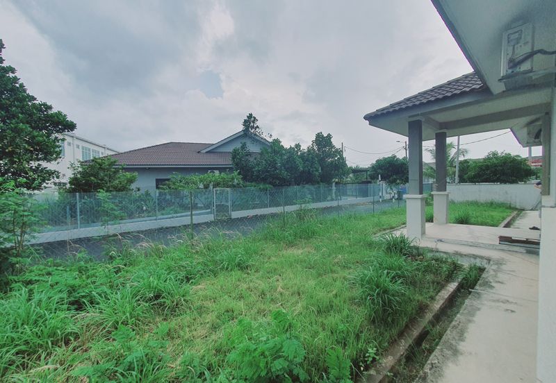 Big 3800 sqft Corner 1 Sty Semi D Angkasa Nuri Infineon CTRM Batu Berendam