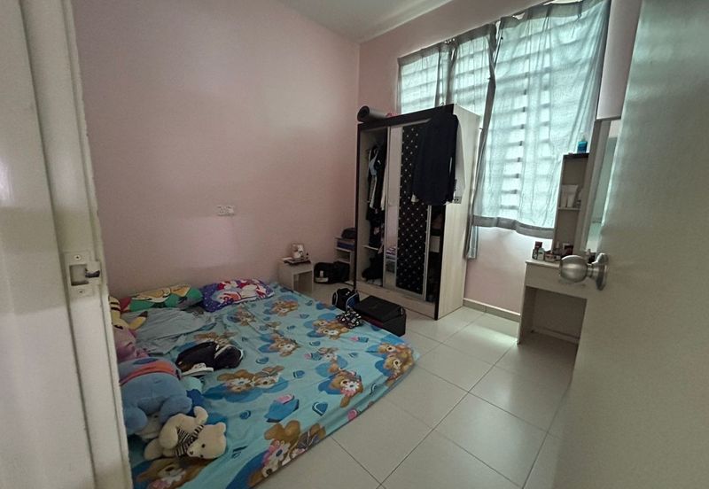 Super Size 22 x 80 sq.ft with 24hr Security Angkasa Nuri Batu Berendam