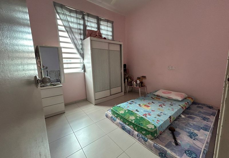 Super Size 22 x 80 sq.ft with 24hr Security Angkasa Nuri Batu Berendam