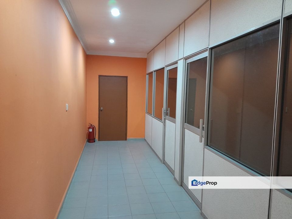 Face Main Road Ground Floor Shop Tasik Utama UTeM Ayer Keroh MITC, Melaka, Ayer Keroh