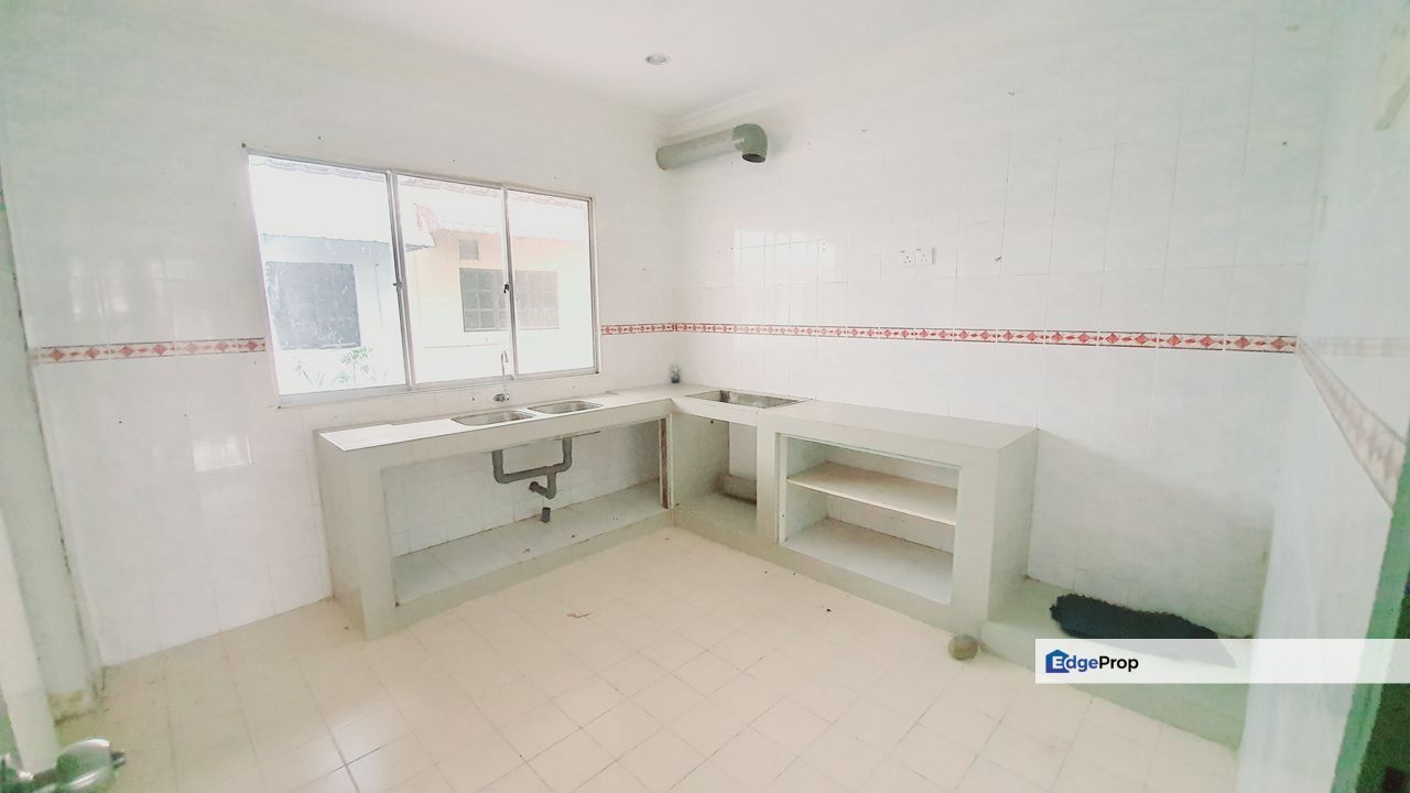 Cash Back RM45K Face Padang Renovated Teres Semabok Jaya Duyong, Melaka, Melaka Raya