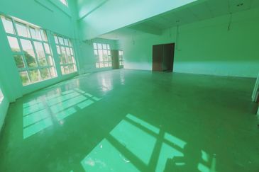 Corner Below Value 15% RM220K Freehold Ayer Keroh Permai Bukit Beruang