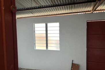 Good Price RM2xxk Single Sty Terrace House Muzaffar Shah Ayer Keroh