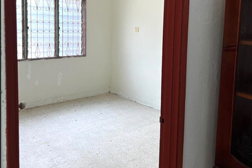 Good Price RM2xxk Single Sty Terrace House Muzaffar Shah Ayer Keroh