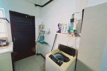 Ground Floor 6 Room Shop Bag Pack Design Kota Laksamana Jonker Walk