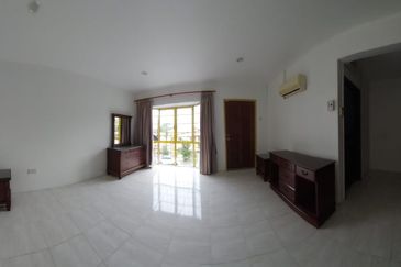 Nice House 2 Sty Terrace Tmn Suria Bukit Katil