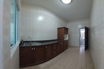 Nice House 2 Sty Terrace Tmn Suria Bukit Katil