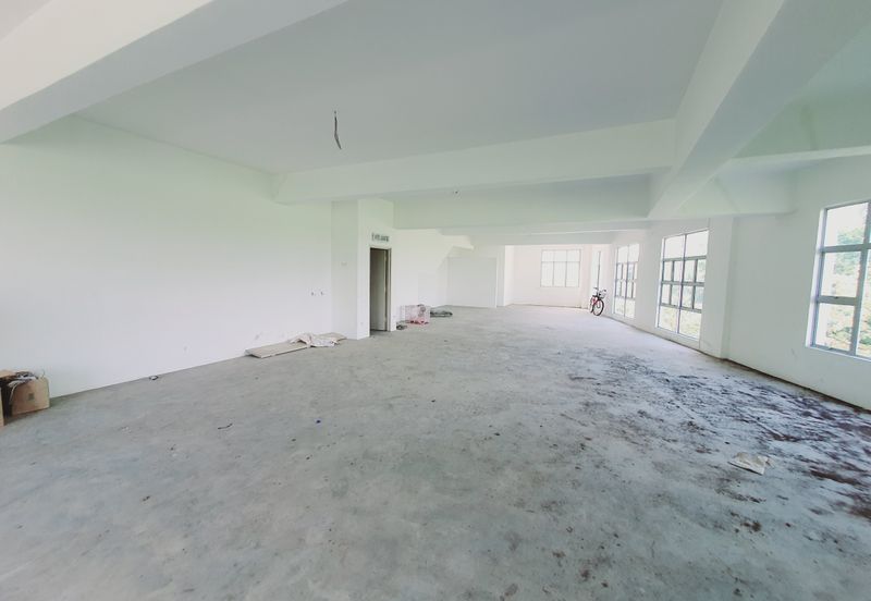 Big Size 2000 sq.ft Main Road 1st Floor Bertam Mutiara Cheng Batu Berendam