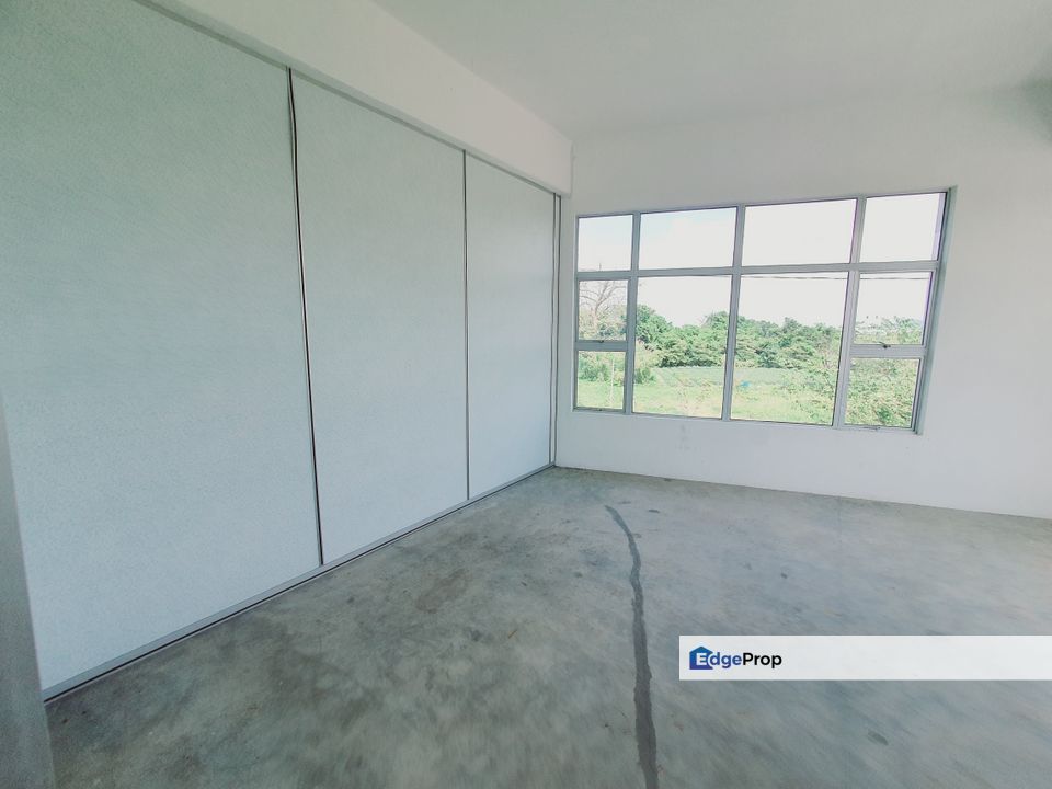 Big Size 2000 sq.ft Main Road 1st Floor Bertam Mutiara Cheng Batu Berendam, Melaka, Cheng