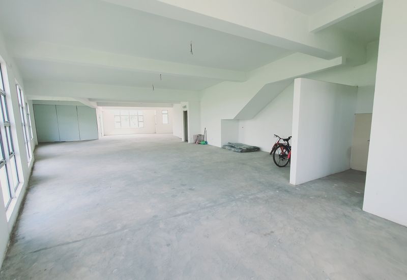 Big Size 2000 sq.ft Main Road 1st Floor Bertam Mutiara Cheng Batu Berendam