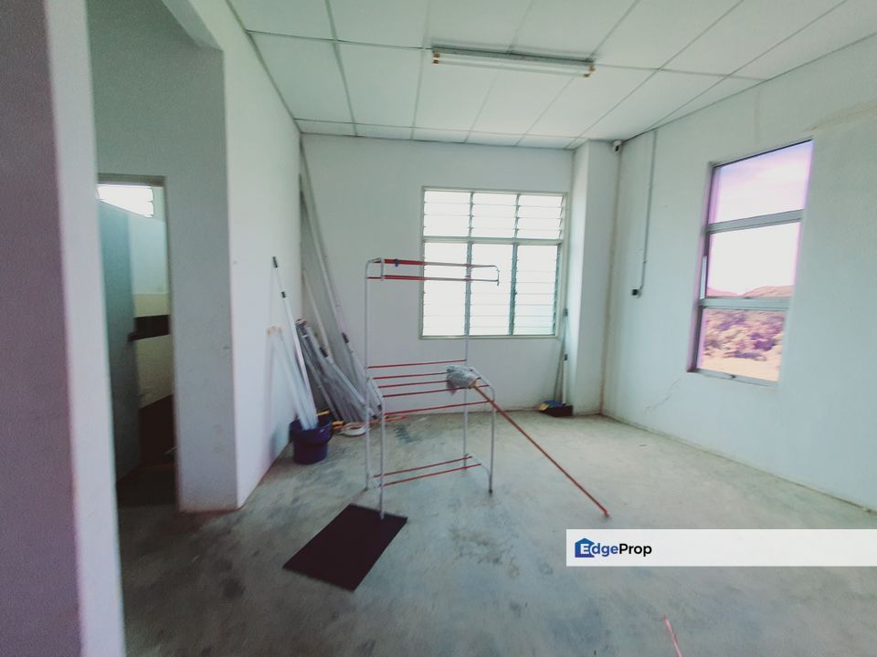 2nd Floor Partition Room Cheng Batu Berendam, Melaka, Batu Berendam