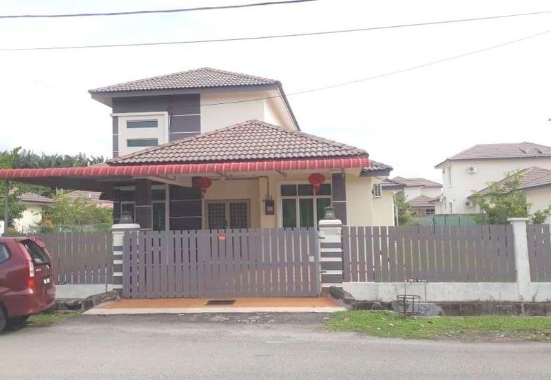 Freehold 1.5 Sty Bungalow Big Land 5700 sqft Krubong Perdana batu Berendam