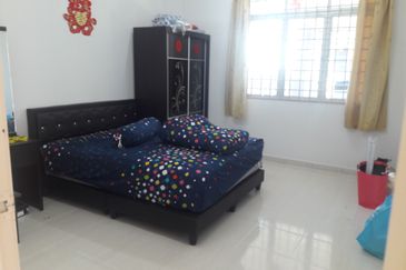 Freehold 1.5 Sty Bungalow Big Land 5700 sqft Krubong Perdana batu Berendam