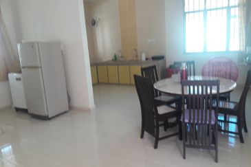 Freehold 1.5 Sty Bungalow Big Land 5700 sqft Krubong Perdana batu Berendam