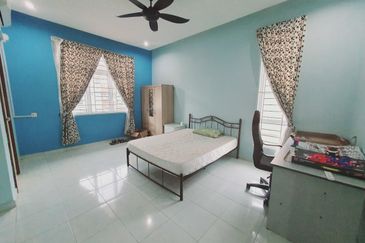 Below Value 16% / RM90K Renovated 2 Sty Semi D Batu Berendam Putra Infineon