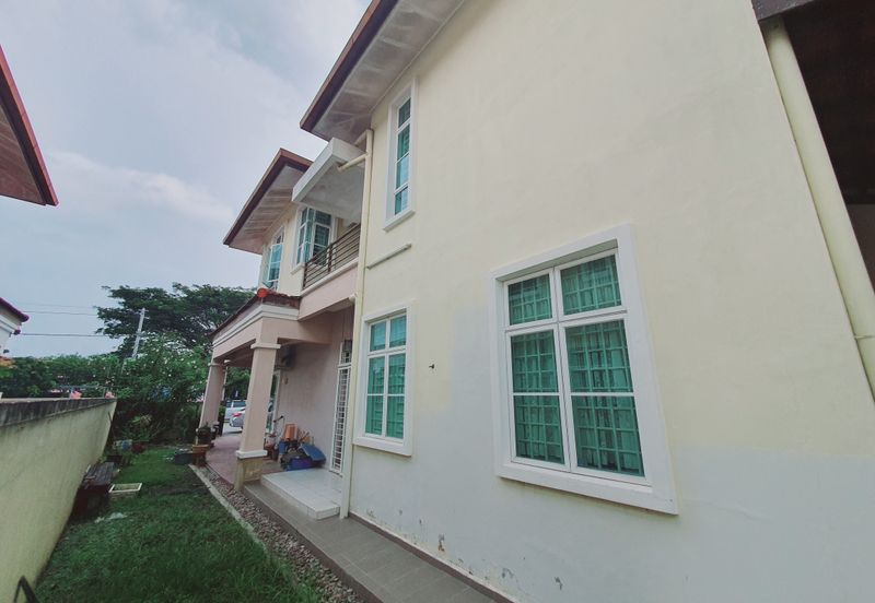 Below Value 16% / RM90K Renovated 2 Sty Semi D Batu Berendam Putra Infineon