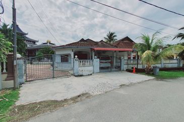 Nice 5500 sq.ft Rumah 1 Sty Bungalow House Seri Bayu Alor Gajah Honda