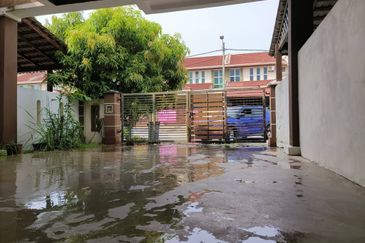 Freehold Renovate Furnish 2 Sty Teres House Bertam Setia Tanjong Minyak