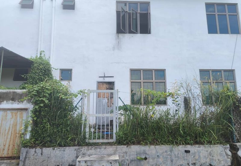 Face Main Road Ready Tenant Big 22 x 90 Shop Tanjong Minyak Perdana