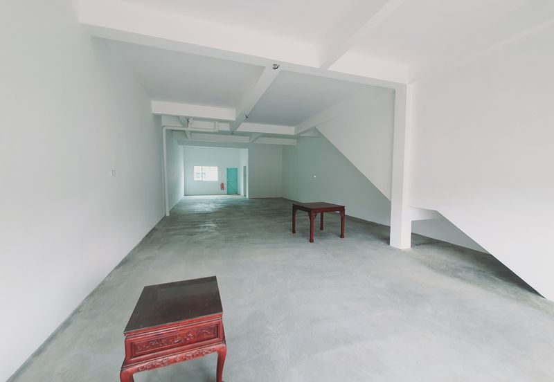 Facing Main Road New Shop Ground Floor Tambak Paya Harmoni Ayer Molek