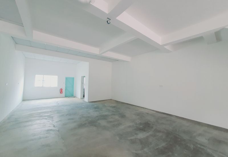 Facing Main Road New Shop Ground Floor Tambak Paya Harmoni Ayer Molek