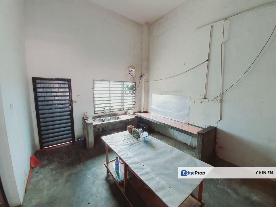 Below Value 17.2% Face Main Road 3 Sty Shop Tmn Klebang Utama Melaka, Melaka, Klebang