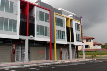 Office Shop Pusat Niaga Putra Sentosa  Bukit Baru