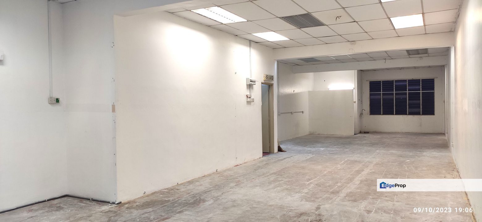 1st floor Shop Semabok Perdana Manipal GH, Melaka, Melaka Tengah