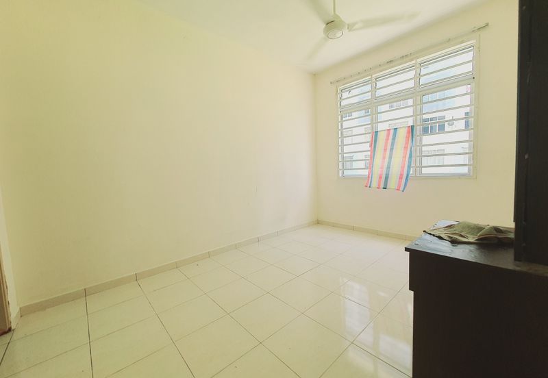 Ground Floor Good Price Pangsapuri Sutera Wangi Batu Berendam