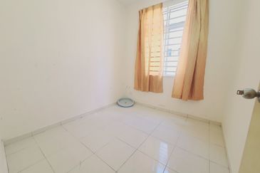 Ground Floor Good Price Pangsapuri Sutera Wangi Batu Berendam