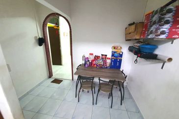 Freehold Super Good RM2xxk 1 Sty Sri Terrace House Seri Krubong