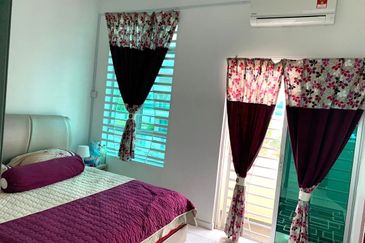 Fully Furnish Nice 2 Sty Terrace House Cheng Setia
