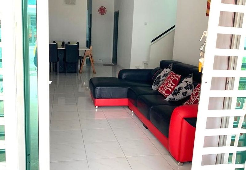 Fully Furnish Nice 2 Sty Terrace House Cheng Setia