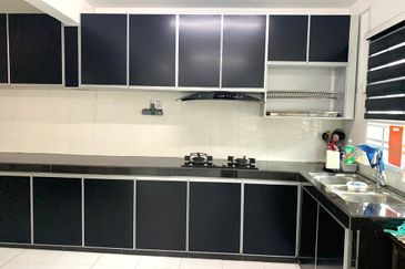 Fully Furnish Nice 2 Sty Terrace House Cheng Setia