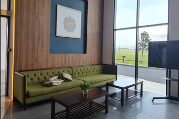 Brand New Facility Swimming Pool Amber Cove Residence Kota Laksamana