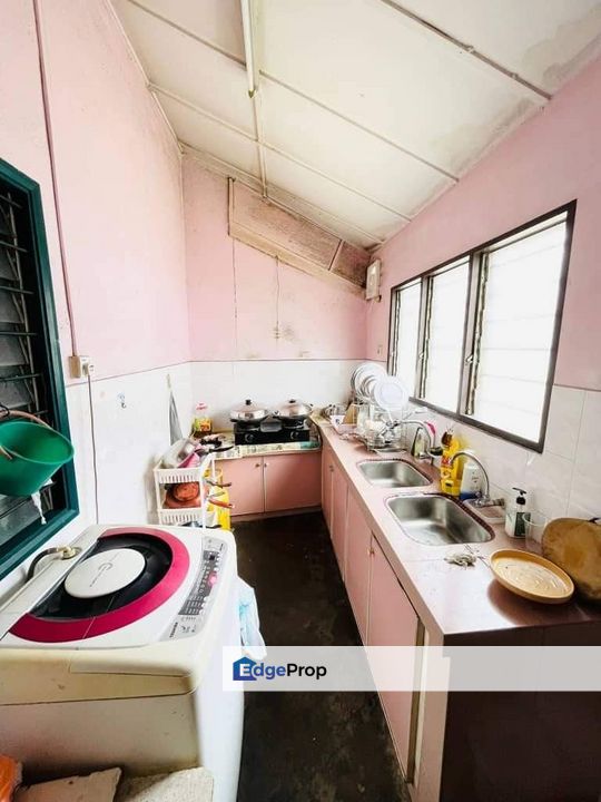 Nice & Big 1646 sq.ft 2 Sty Terrace House Desa Cheng Perdana, Melaka, Cheng