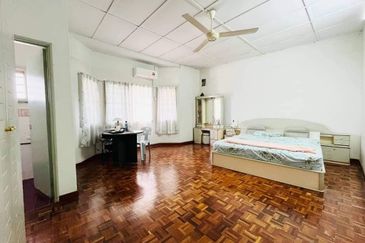 Nice & Big 1646 sq.ft 2 Sty Terrace House Desa Cheng Perdana